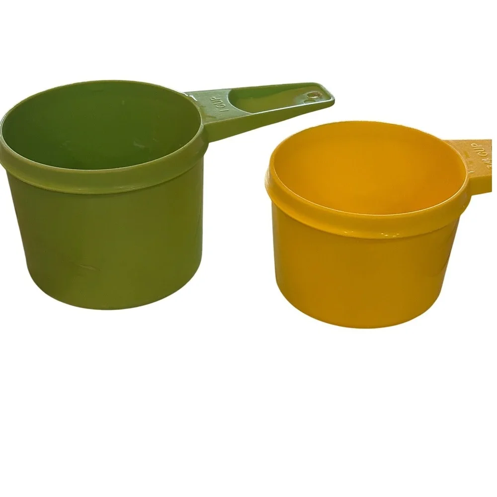 Vintage Tupperware Measuring Cups Set 5 Harvest Colors Green Yellow Orange USA